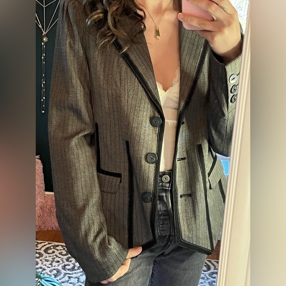 y2k fitted pinstriped black and brown contrast blazer ✨ - Picture 3 of 4